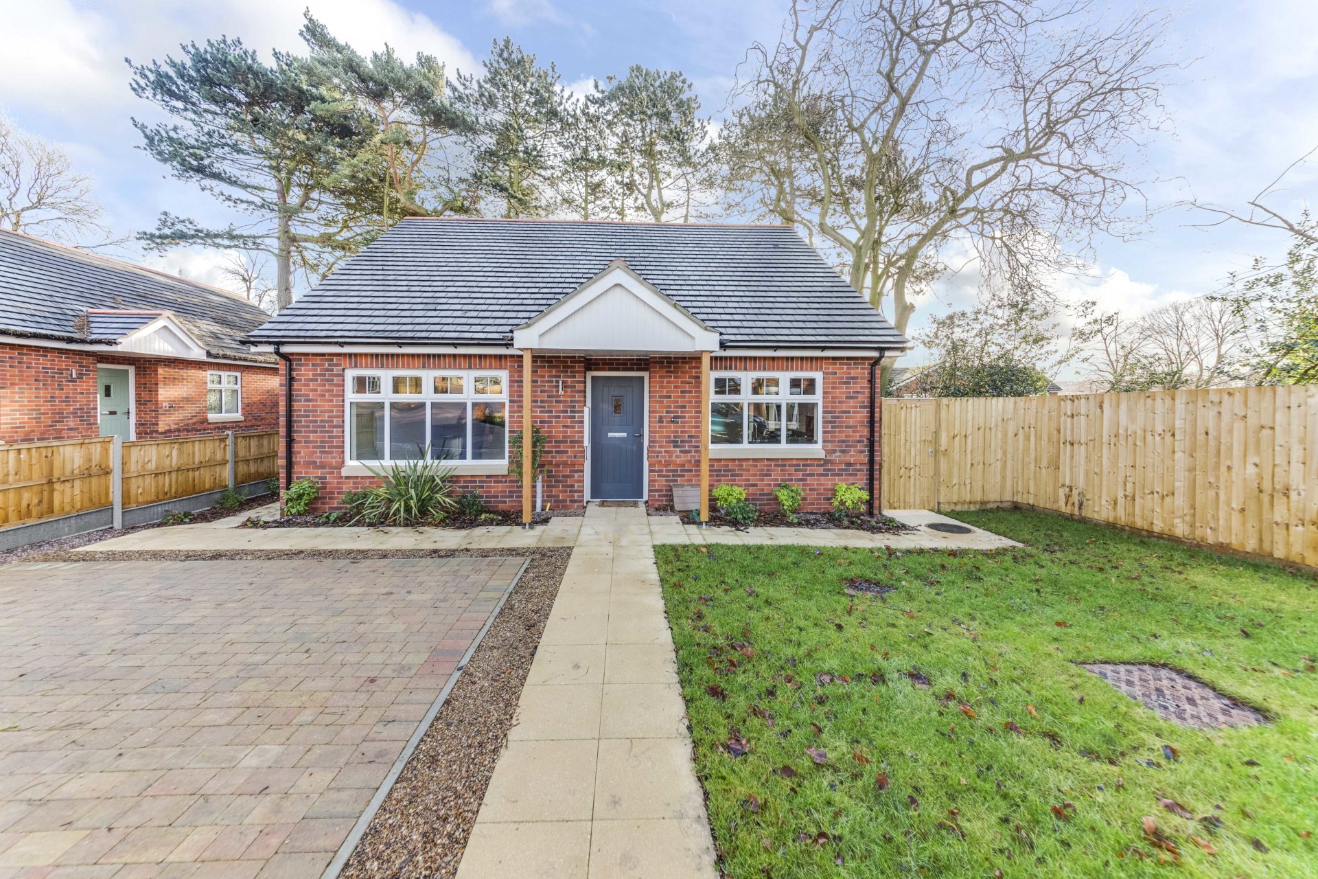 The Cornish Eureka Lodhge Gardens Mallard Homes